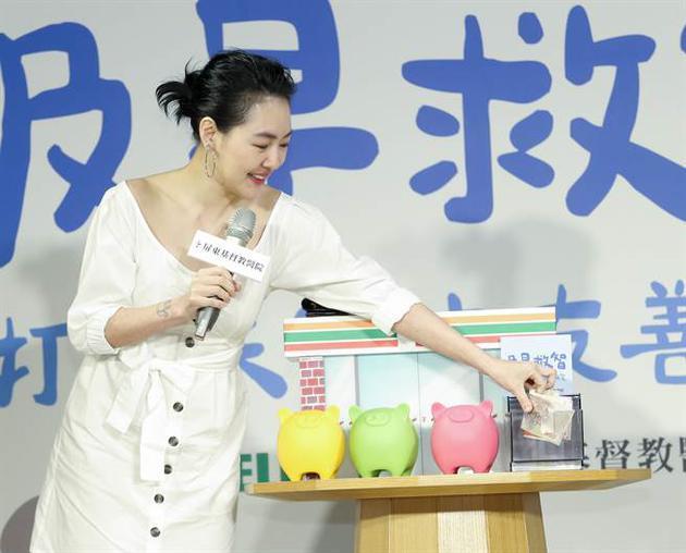 徐妈妈称赞汪小菲是最好的女婿 小S老公问：小菲