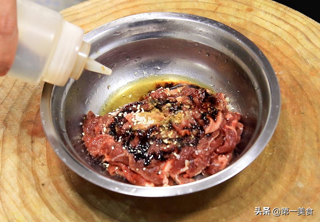 图片[4]-【葱爆牛肉】做法步骤图 关键腌制要入味 厨师长分享饭店腌制-起舞食谱网