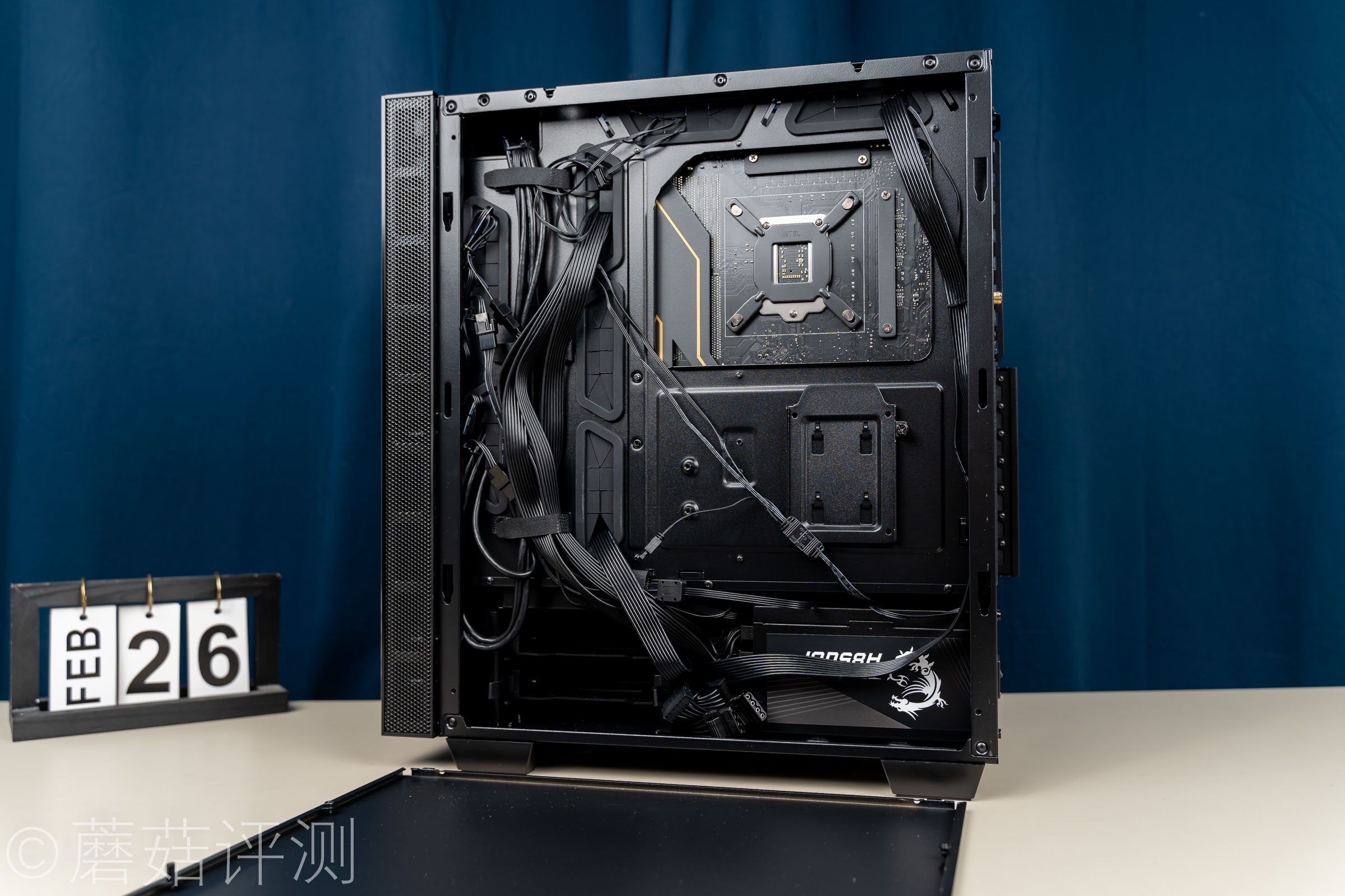 原来整机还可以这样装！微星MAG幻彩佩龙斧I9 10900K主机 拆解评测