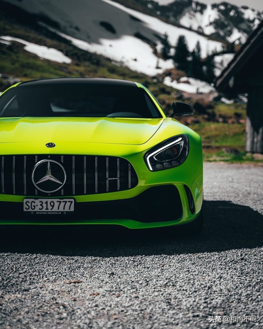 奔驰AMG GT-R绿魔诱惑，这颜色真TM像极了爱情