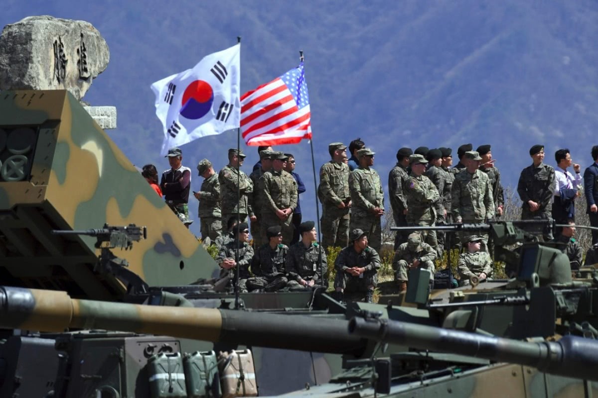 美軍一邊“制毒”一邊“投毒”，證據浮出水面，好意思抹黑中國？