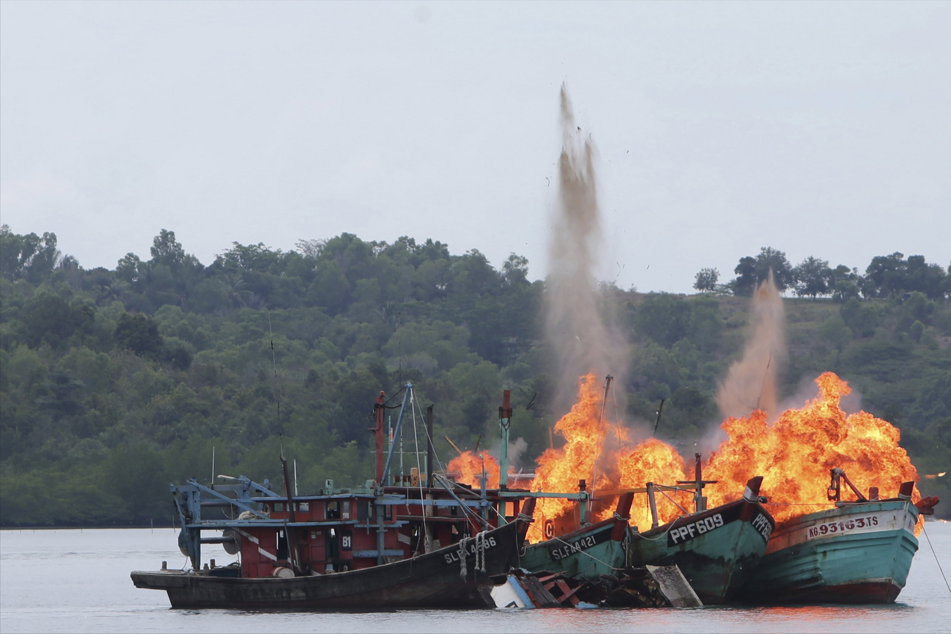 ����������������Զ�����ǿӲ���棺Ҫ�����黹�������ǣ�ӡ�ả����Խ�Ͽ���