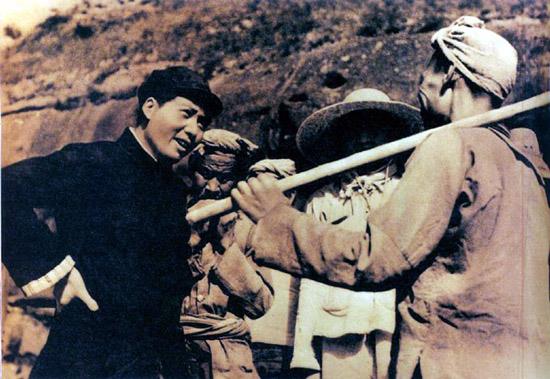 《为人民服务》里里外外,尽显毛泽东的平等情怀