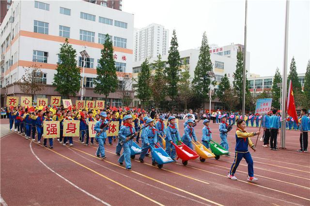 临沂沂州实验学校怎么样?2021年体育节(图9)