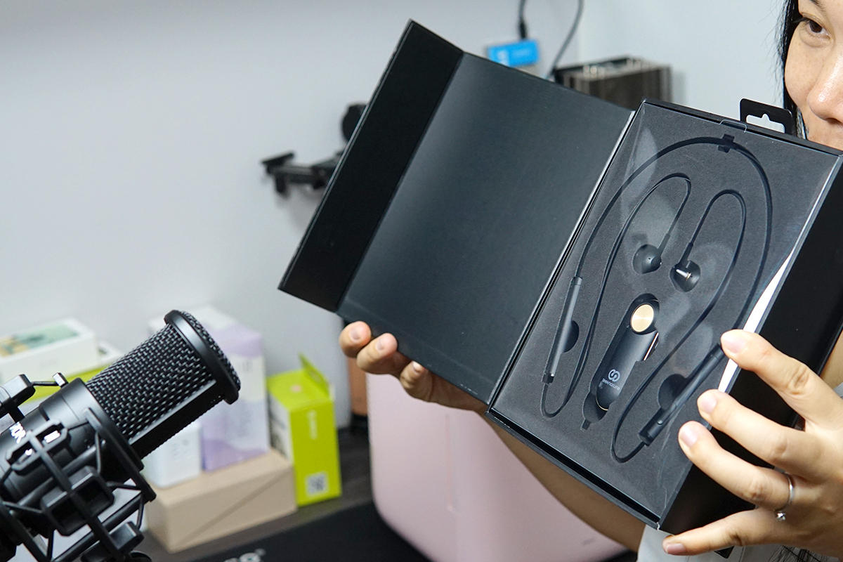 迈出主播的第一步，都是森然WH10监听耳机给的底气