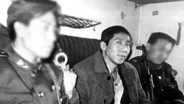 中俄列车被劫，请俄方黑帮出面，100人被捕，竟