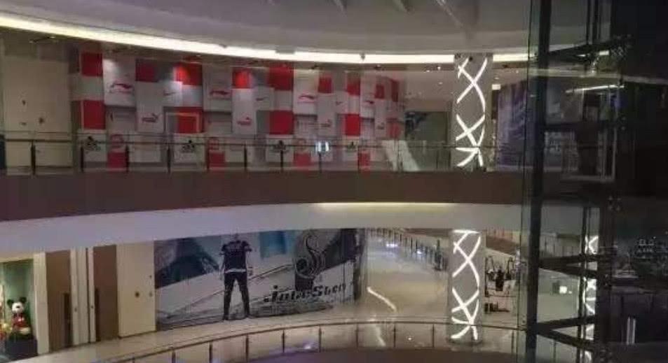 实体店破产之后，中小电商也迎来倒闭潮，最后
