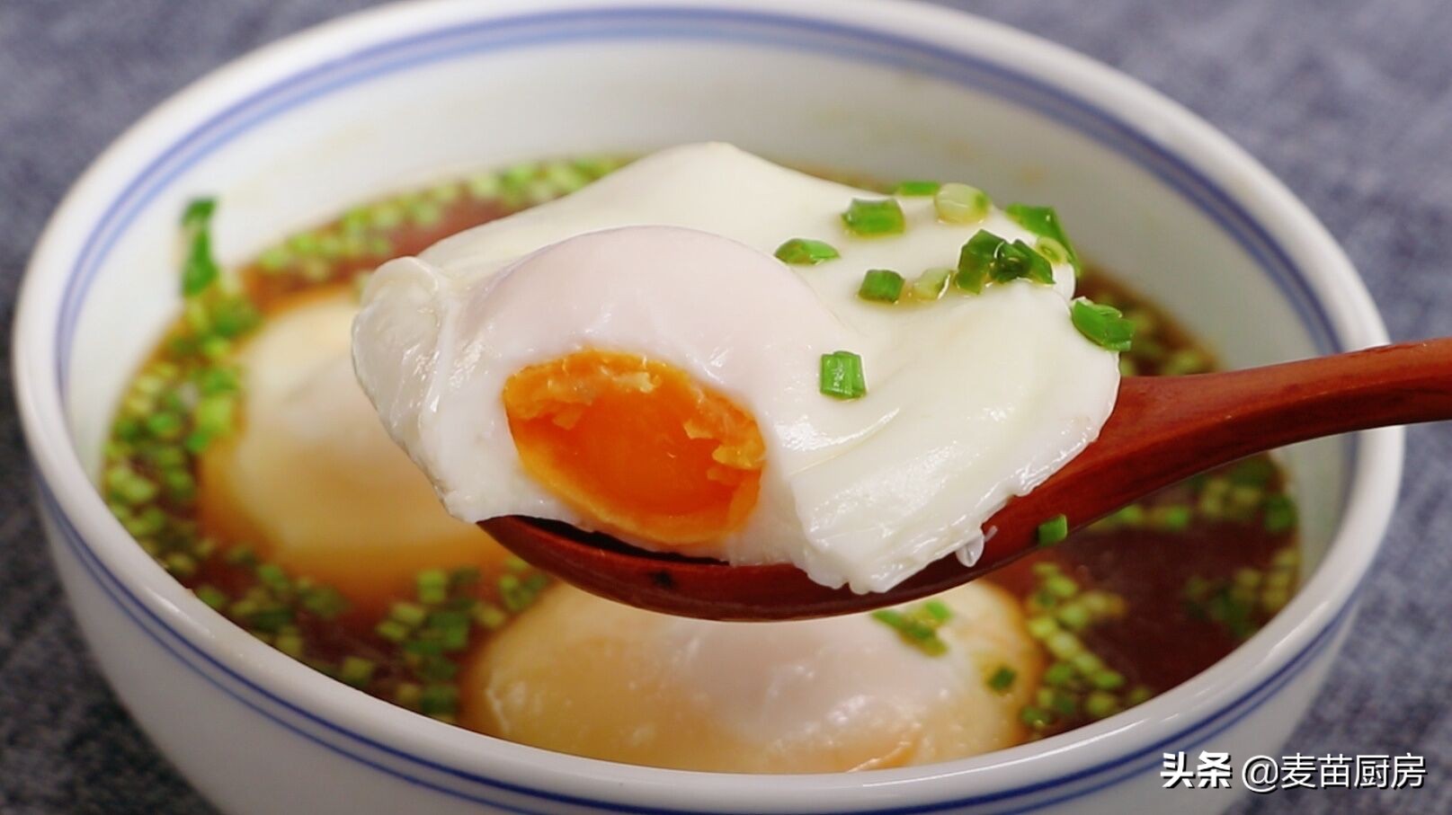 荷包蛋我就服這做法，出鍋個個完整，一做一個準，鮮嫩好吃