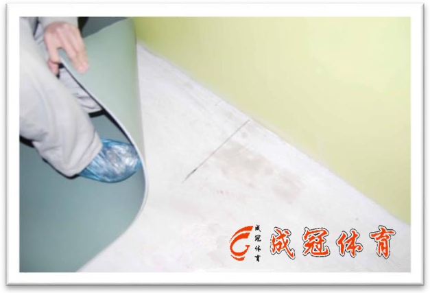 舞蹈室地板膠鋪裝麻煩嗎？了解工藝后一點(diǎn)都不難
