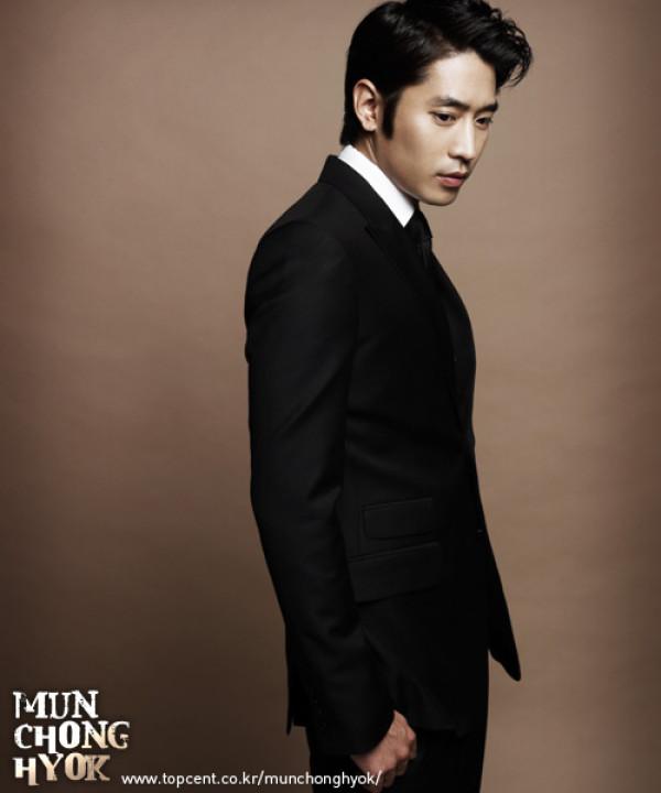 神话组合又爆出丑闻了，这次是李珉宇，神话还