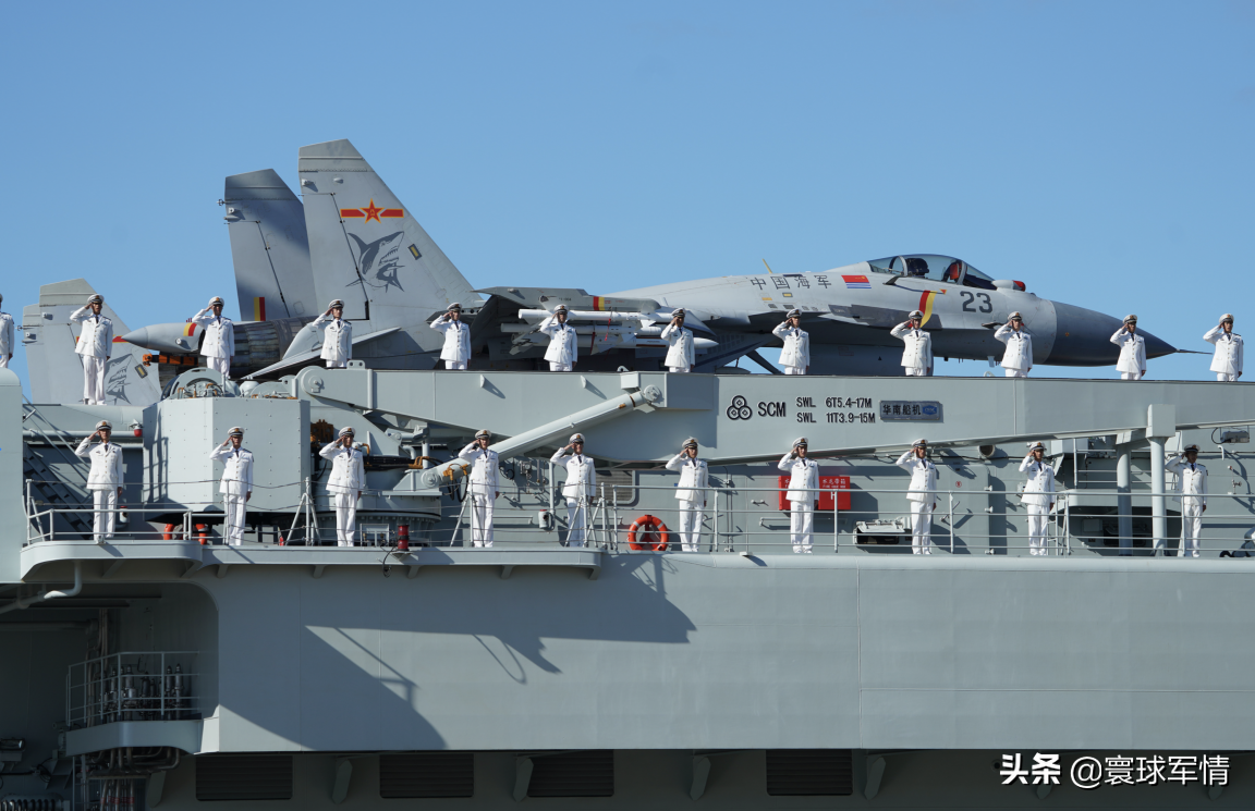 山东舰穿越台湾海峡，台岛6舰8机全程跟踪，常态