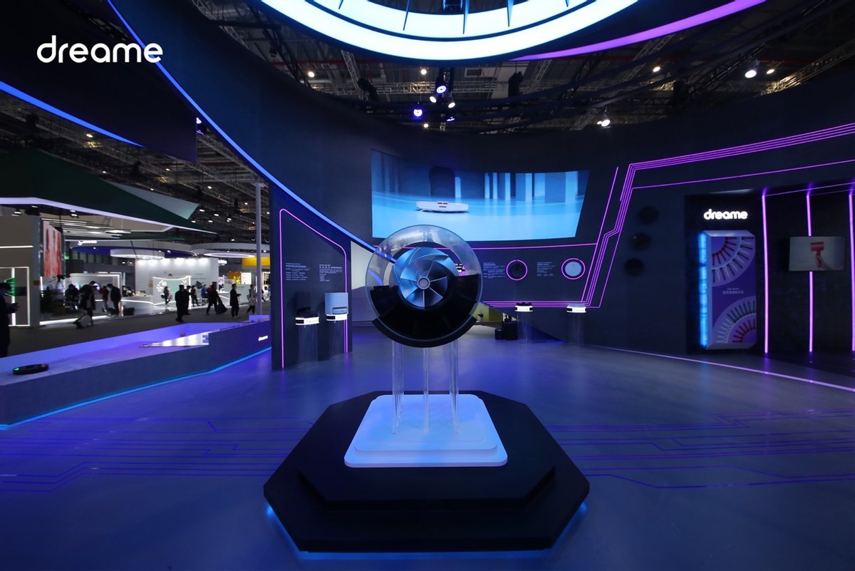 追觅年度旗舰新品无线吸尘器V16全球首发，携全系产品打造科技盛宴