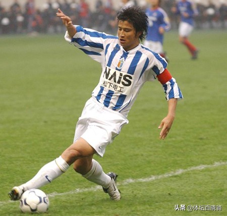 他号称中国卡洛斯，18年前转会费达1300万，31岁匆