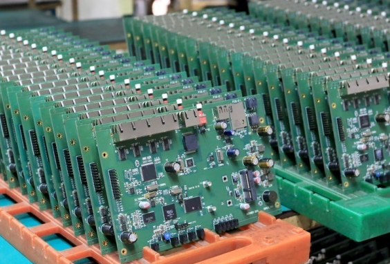 进口1428亿元设备后，美国突然限制电企与华合作，汪文斌霸气反击