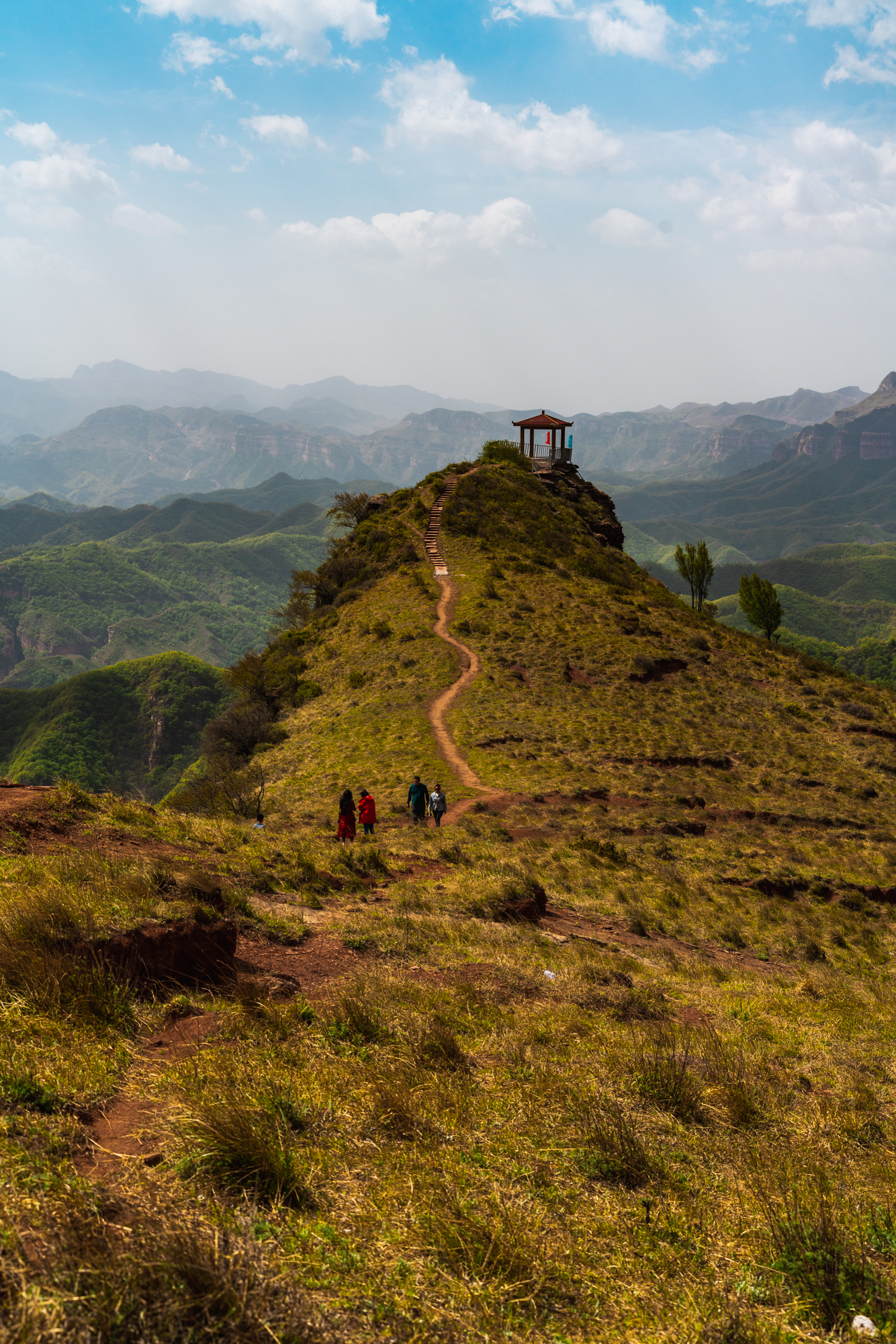 “数”说周公山，2条上山路、3个传说8道风景