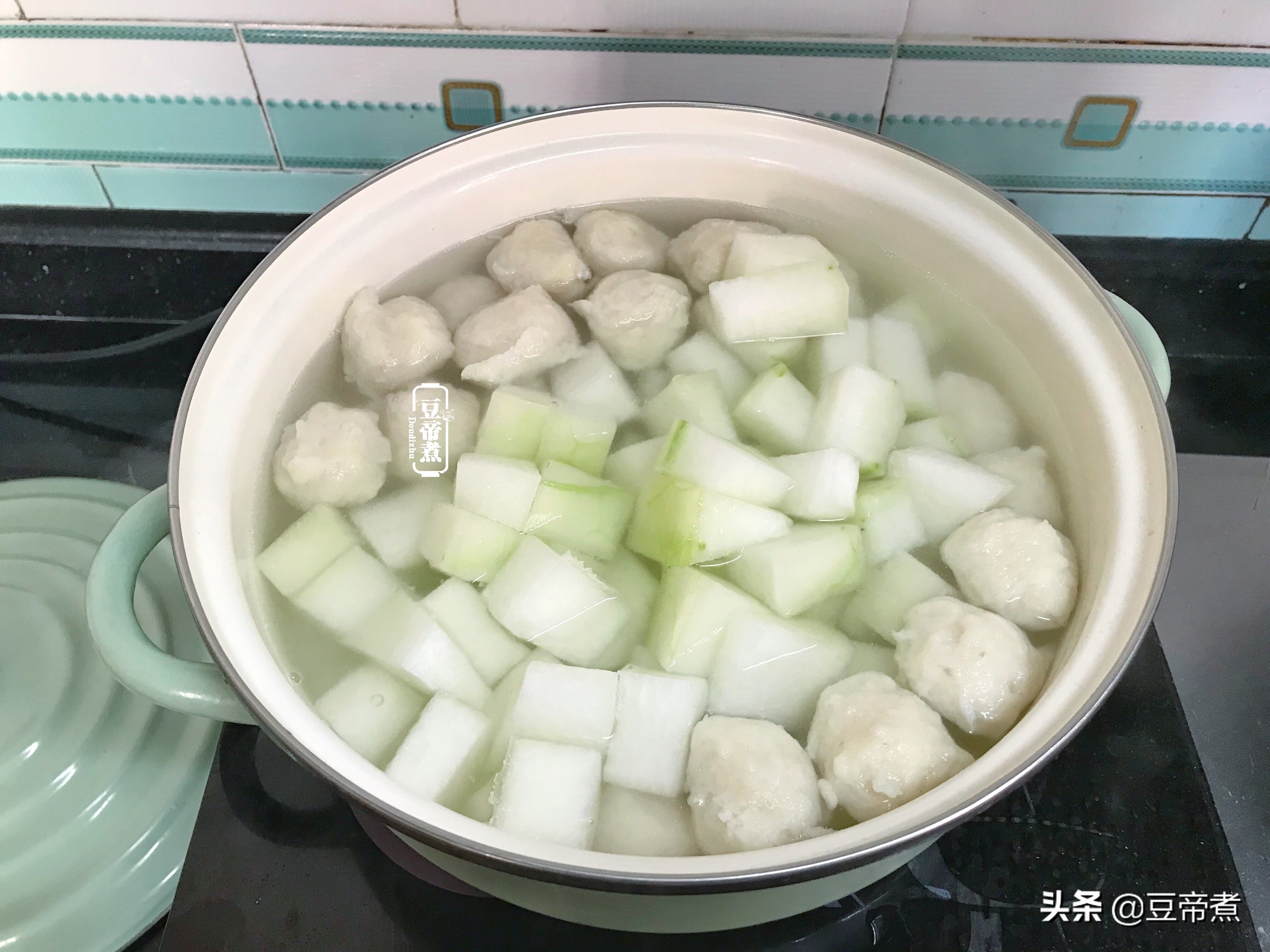 夏天可以常做的一道汤，汤清味美特好吃，吃过一次就忘不了