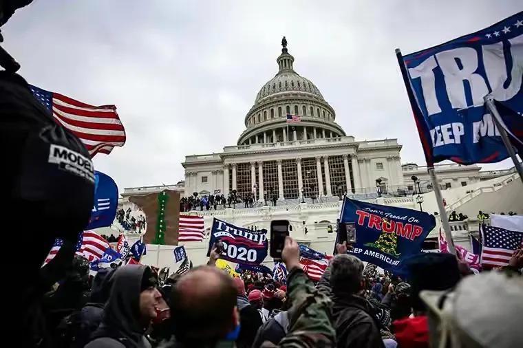 2020美国印了9万亿美元，美元贬值至少超过20%，通胀已来