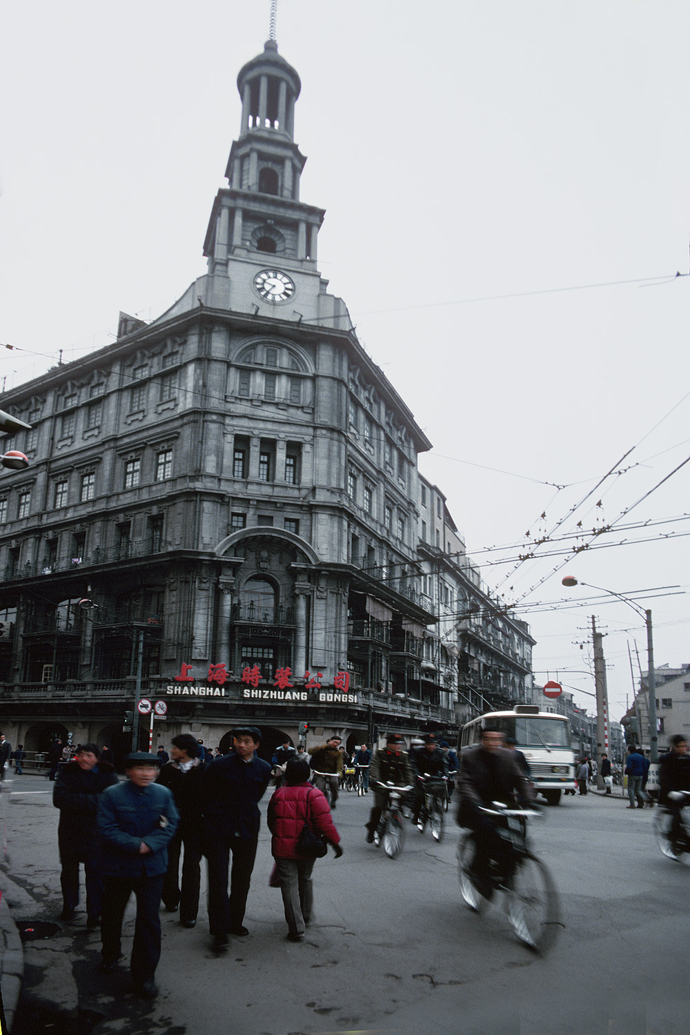 1988年的上海老照片，三十多年前，恍若隔世
