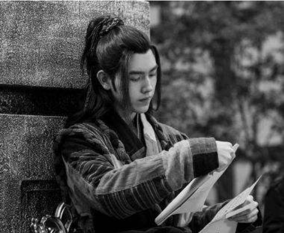 主角是家人，配角全是影帝影后，网友：大导演