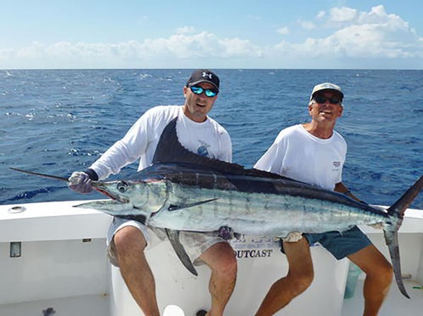 放生海魚(yú)，為什么要先在魚(yú)肚上戳個(gè)洞？不扎會(huì)怎么樣？