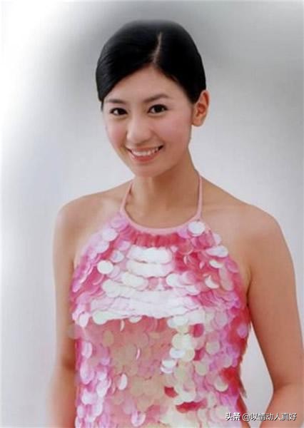 46岁贾静雯二婚生二孩后落泪：现在才明白嫁得好，不是因为选对人