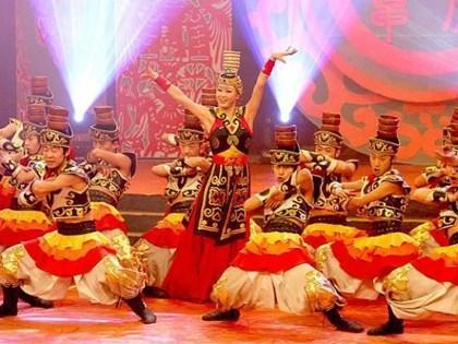 70岁斯琴高娃：曾遭前夫家暴，3次婚姻2次失败，如今她怎样了？