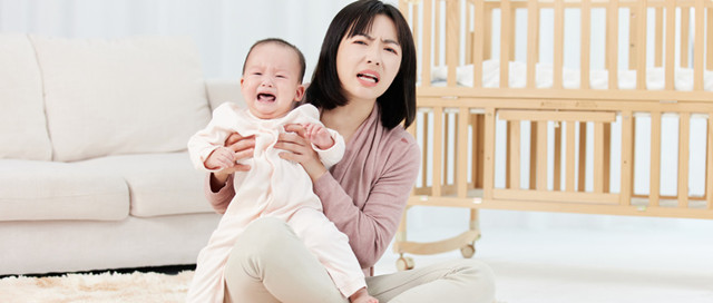 出月子，请育婴师还是保姆？这三大理由帮您决定