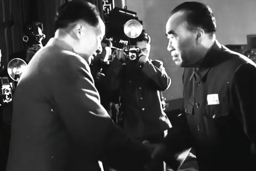 1955年陈毅被授予开国元帅，陈毅又被授予开国少将，究竟咋回事？