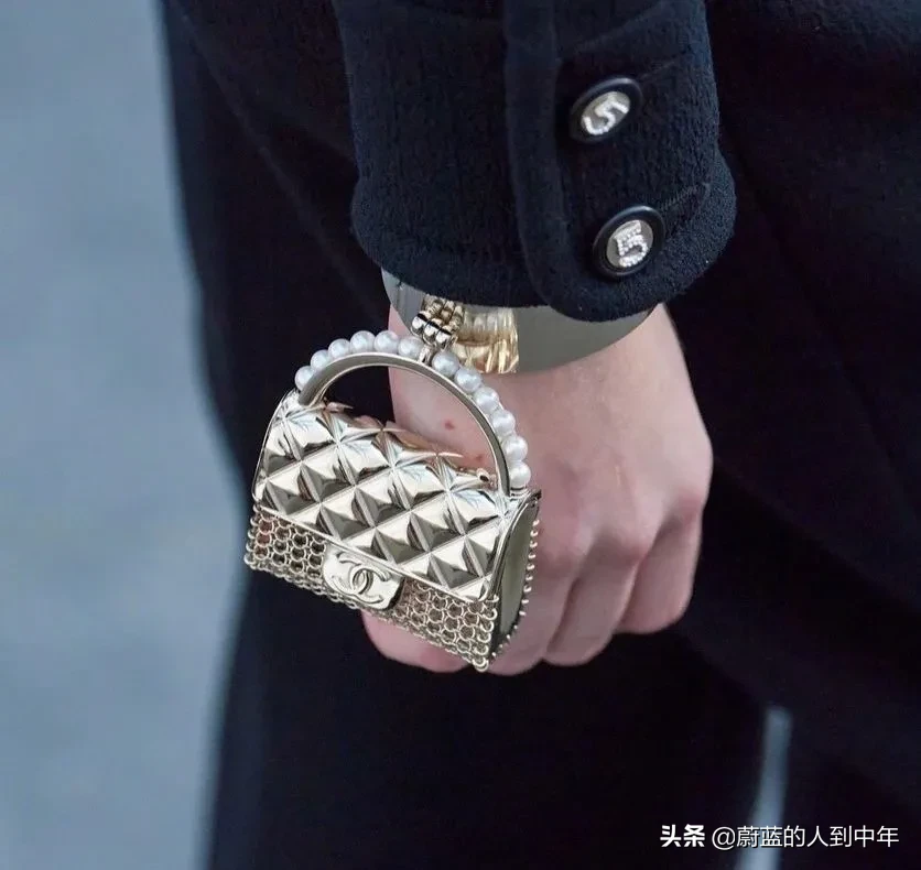 Chanel 2021春夏丨新一季充满愉悦与活力的新浪潮