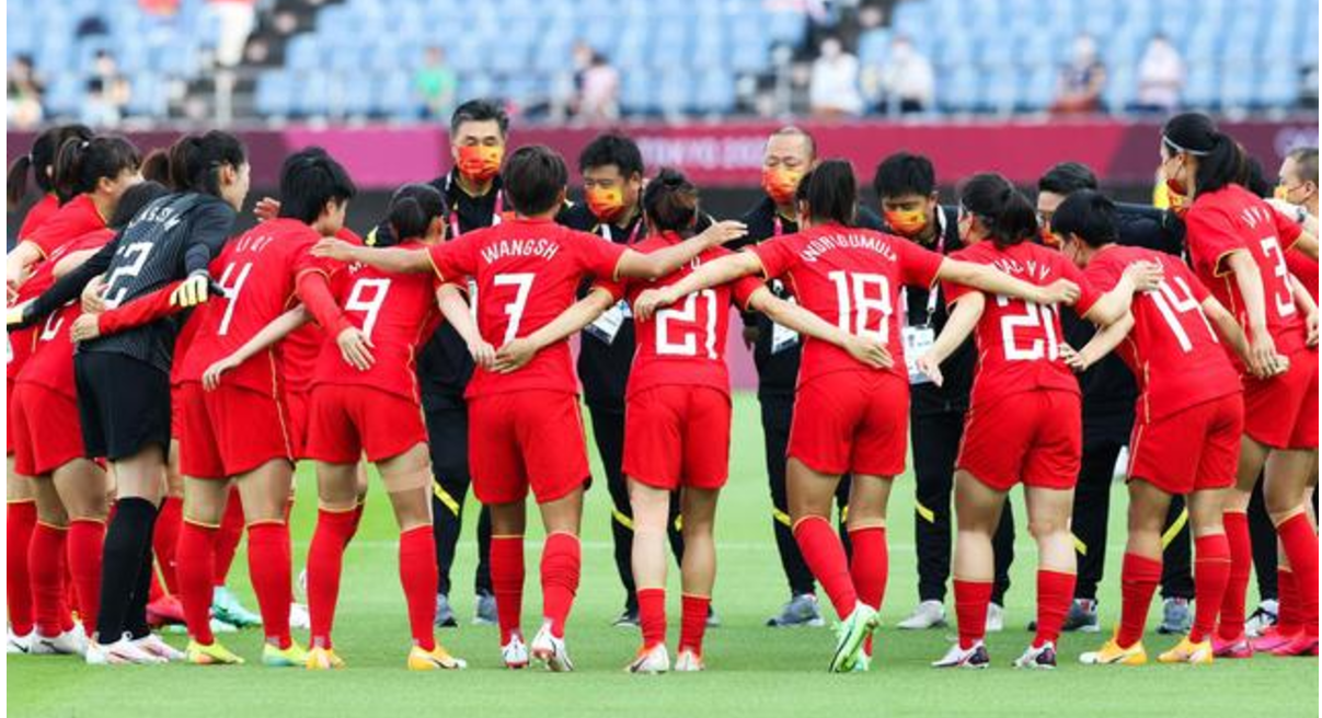 奥运会女足0：5惨败 假 教练贾秀全难辞其咎