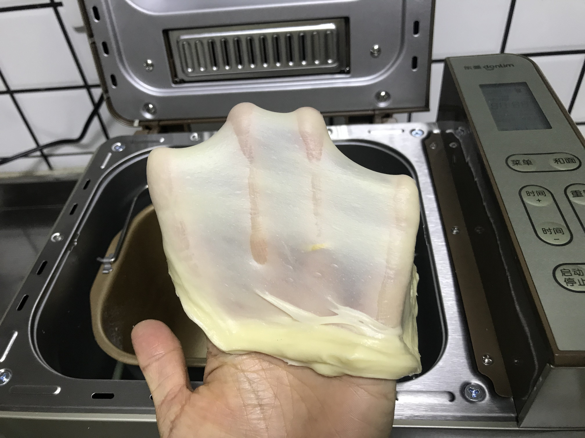 用了6年的麵包方子，還是最愛它，蓬鬆暄軟，細膩拉絲，放3天不硬