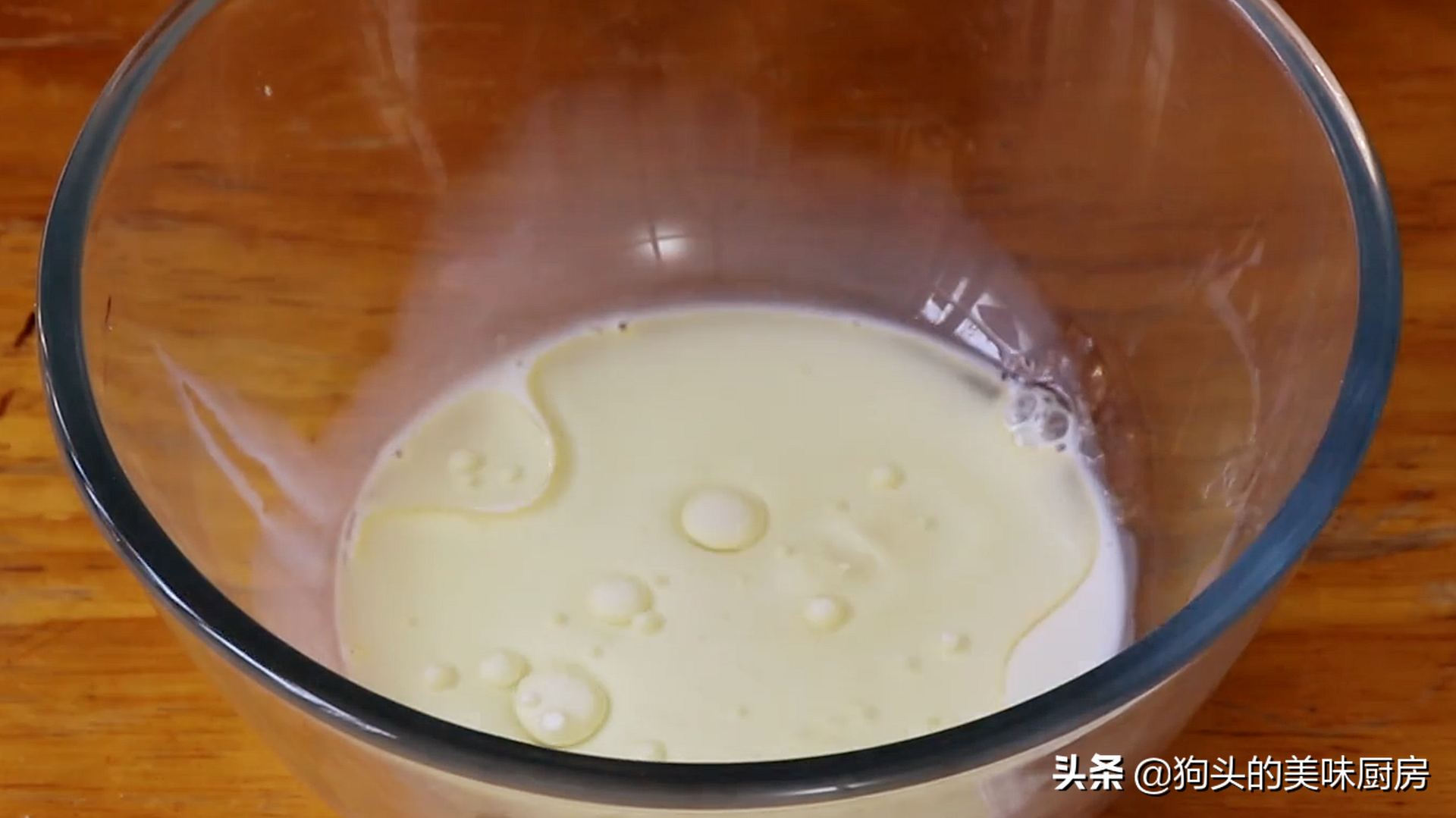 生日蛋糕別買了，教你在家做，不用烤箱不抹面，製作簡單，零失敗