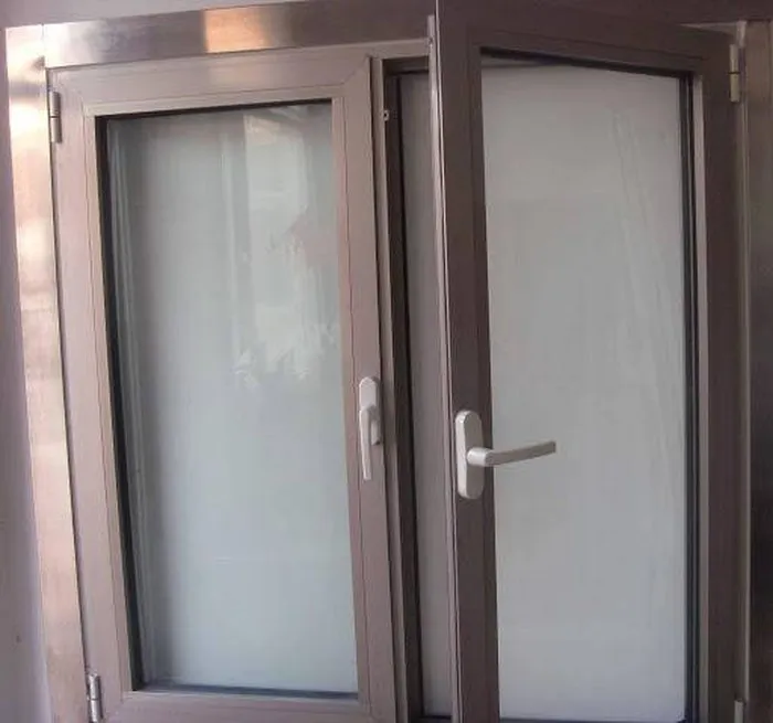 阳台封窗挑挑选选看了好几天，为什么最后还是被坑了？