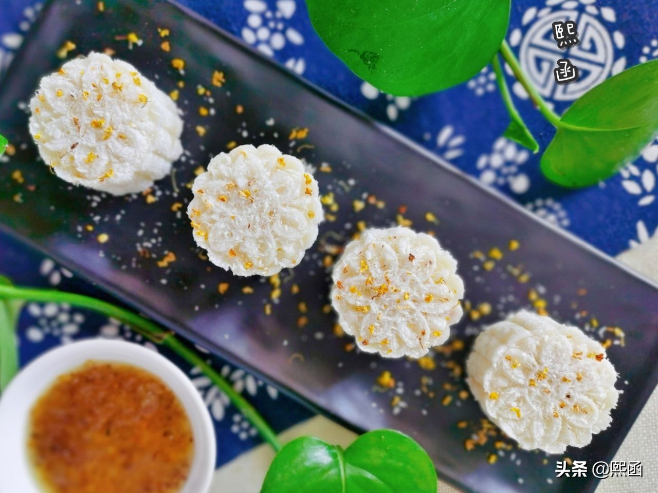 After autumn, eating yam is the most nourishing. Add a handful of sweet-scented osmanthus to make cakes. A bite is sweet and not greasy.