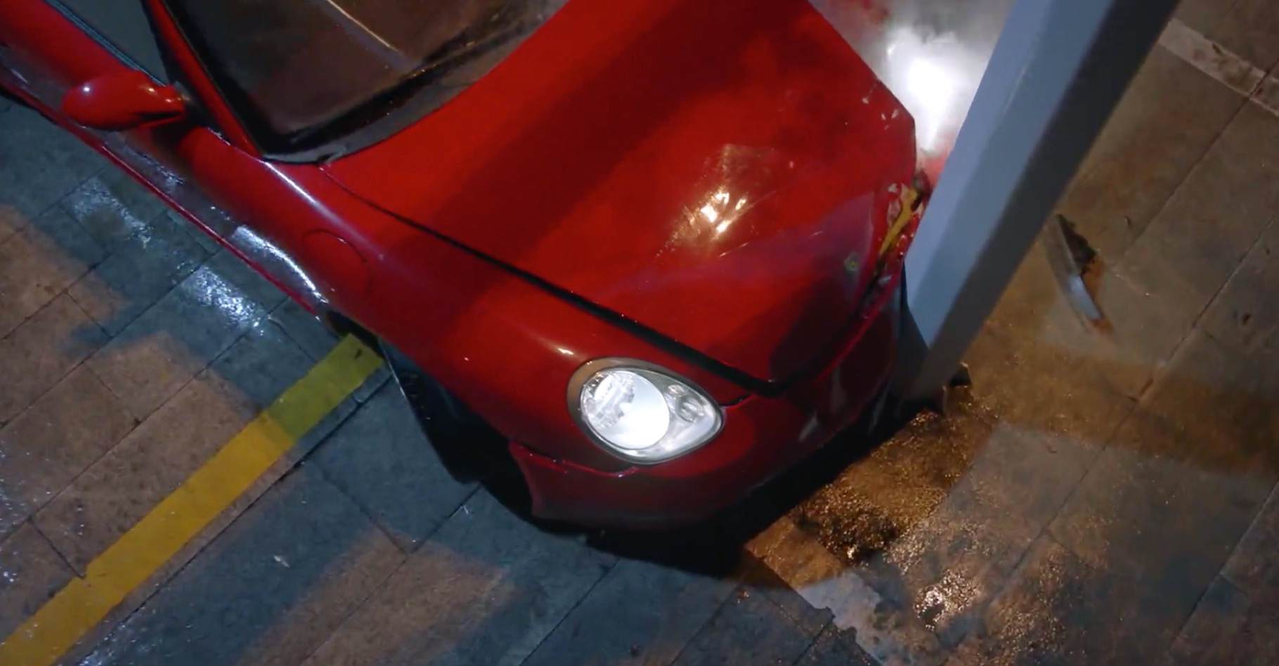 傻白甜偶像剧又火一次，在颜值面前剧情差不算