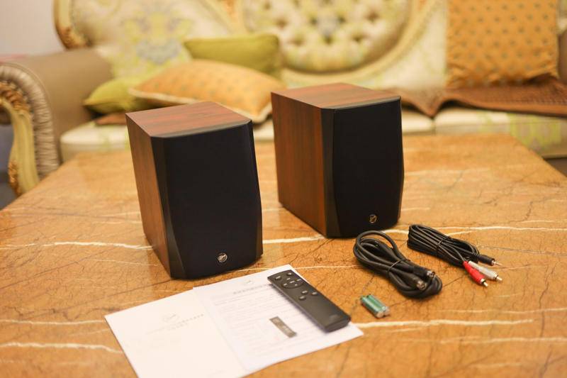 高性价比的音乐体验，惠威D1100多媒体音箱上手实测