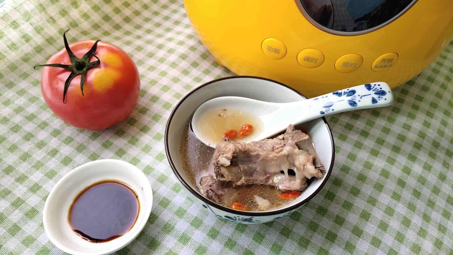 夏季版极简食谱，电饭锅一键转换成电压力锅，减少一半的烹饪时间