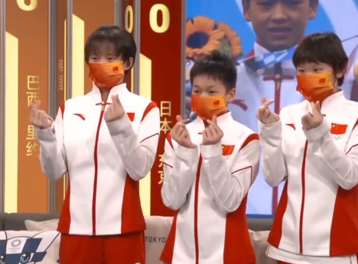 全红婵：我比较爱吃面！张家齐自夸肤白，陈芋汐：爱做数学题