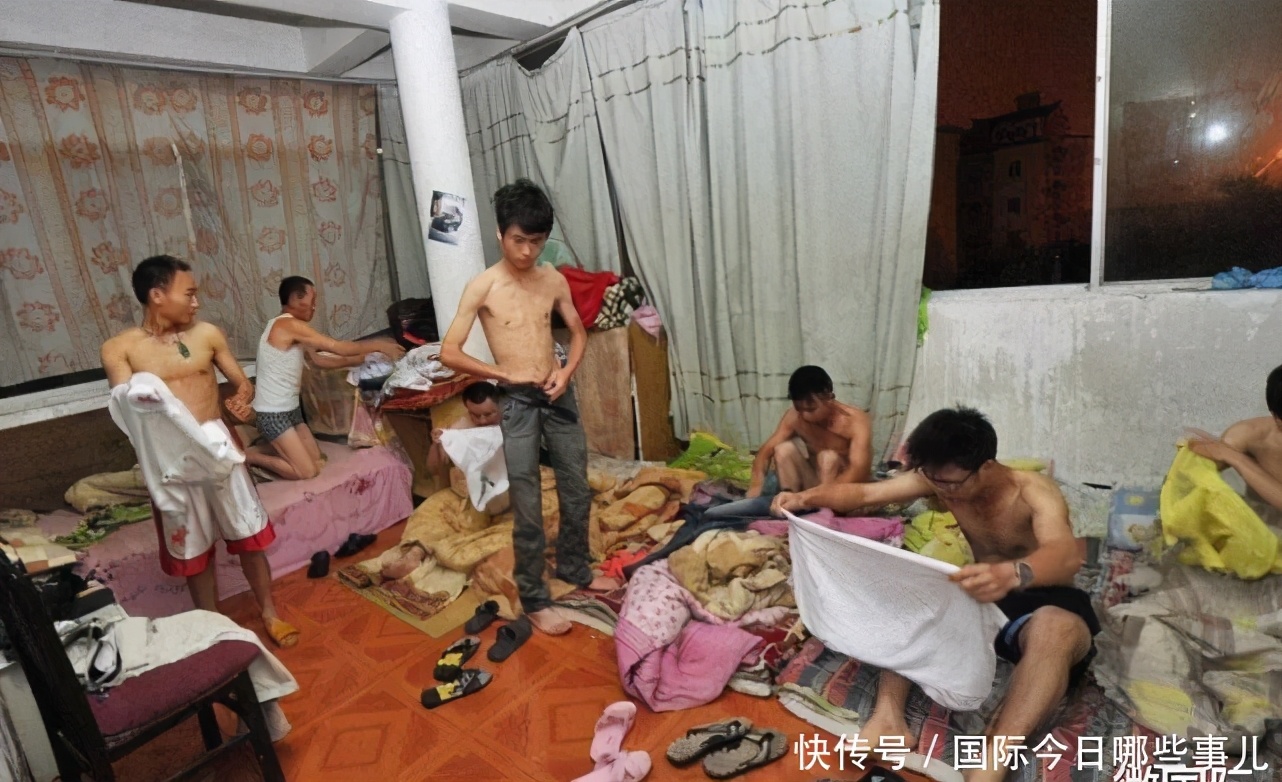 直击传销窝内部的凄惨生活,每天吃咸菜剩菜,却妄想一夜暴富