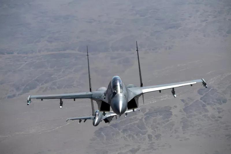 歼10C抹掉涂装移交巴基斯坦？中巴演习开打，印