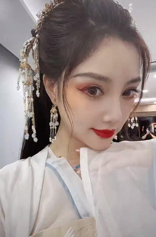 李小璐2020年终笔记，晒父母和女儿，秀闺蜜，只字不提贾乃亮