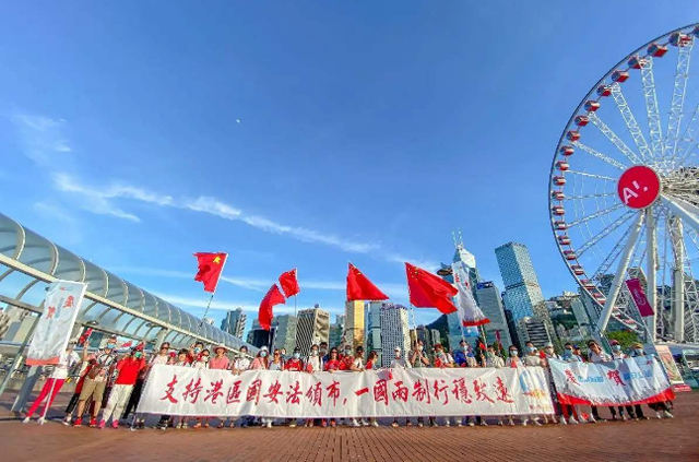 去不了西方，去不了台灣，有人給香港暴徒指了一條�好路�