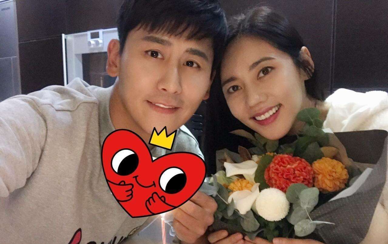 于晓光的\"沙雕\"日常，对老婆秋瓷炫太直