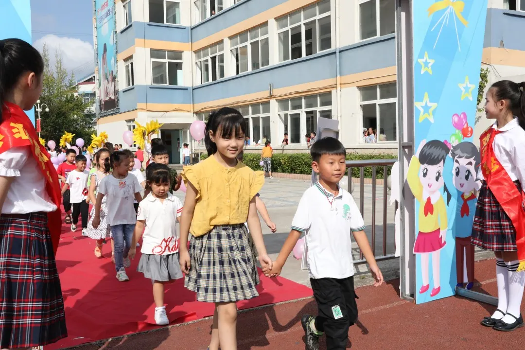 南通市通州区川港小学一年级新生入学仪式(图2)