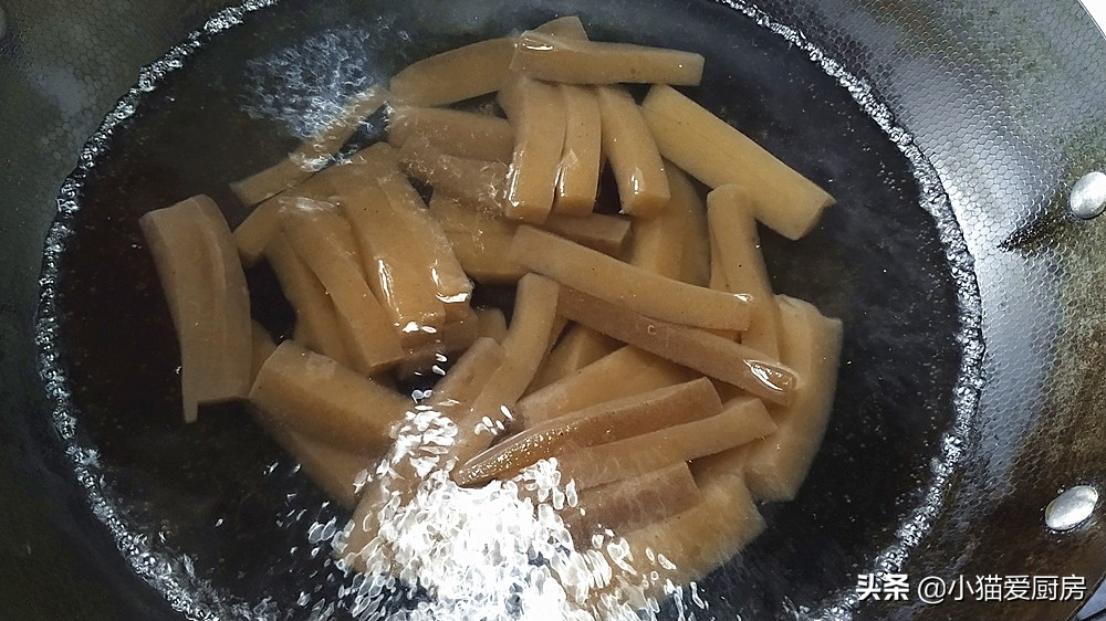 图片[9]-小猫喜欢的“魔芋烧鸭”每次都这样做 味道香辣 好吃一大盘不够-起舞食谱网