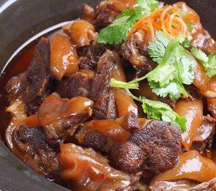 炖狗肉的做法及配料家庭炖狗肉的做法
