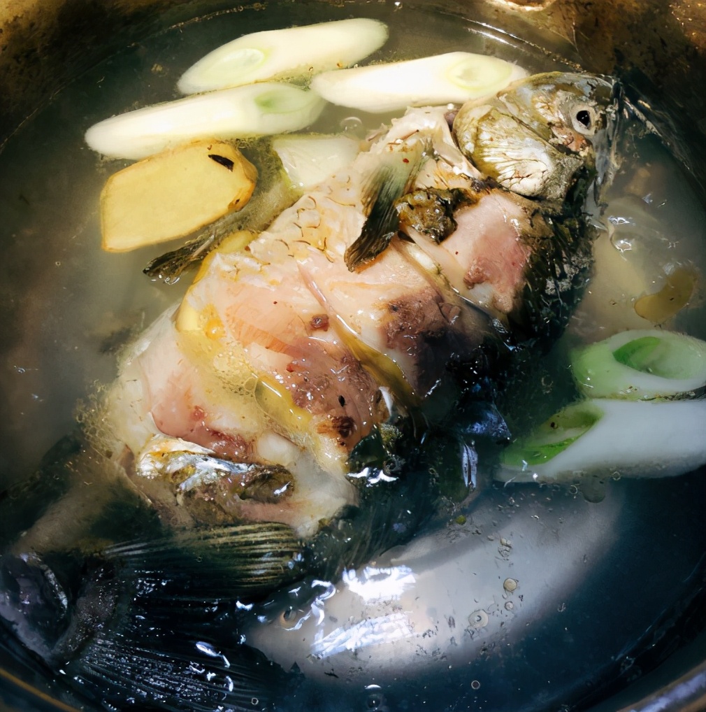 图片[6]-【豆腐鲫鱼汤】做法步骤图 鱼汤又白又鲜 没腥味-起舞食谱网