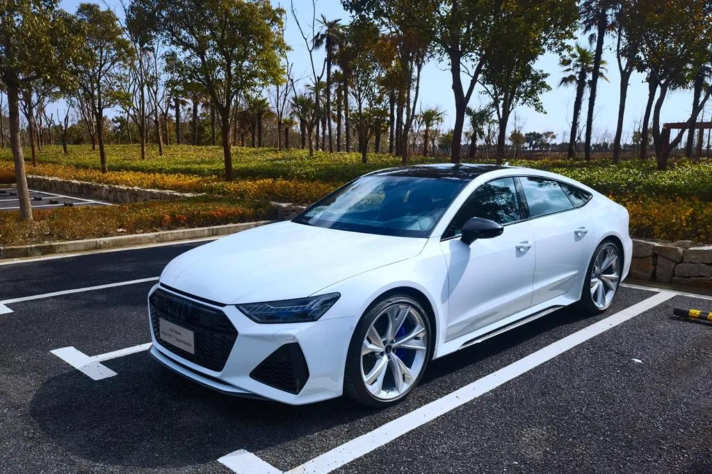 Lab测试：奥迪RS7所有数据都在这里，它到底有多能打？