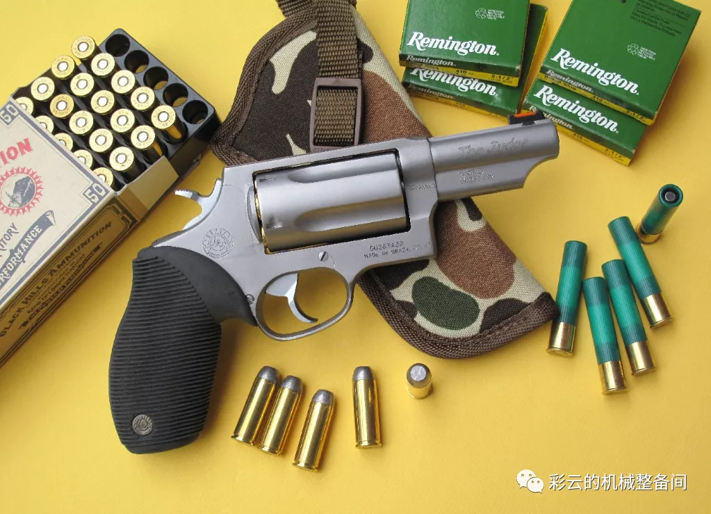 兼容手枪弹和霰弹的“判官”转轮手枪为何在美