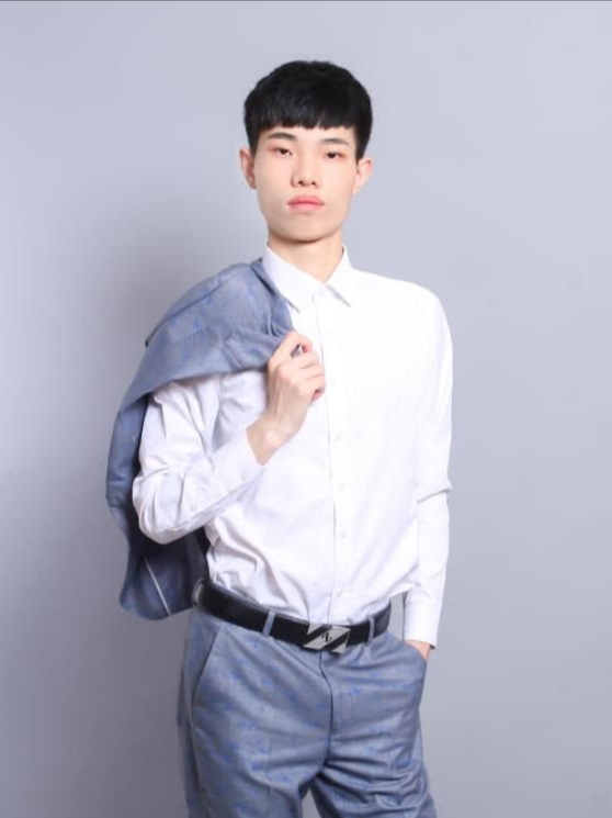 和平精英：鲨鱼空降PEL官博与网友互动，回复太